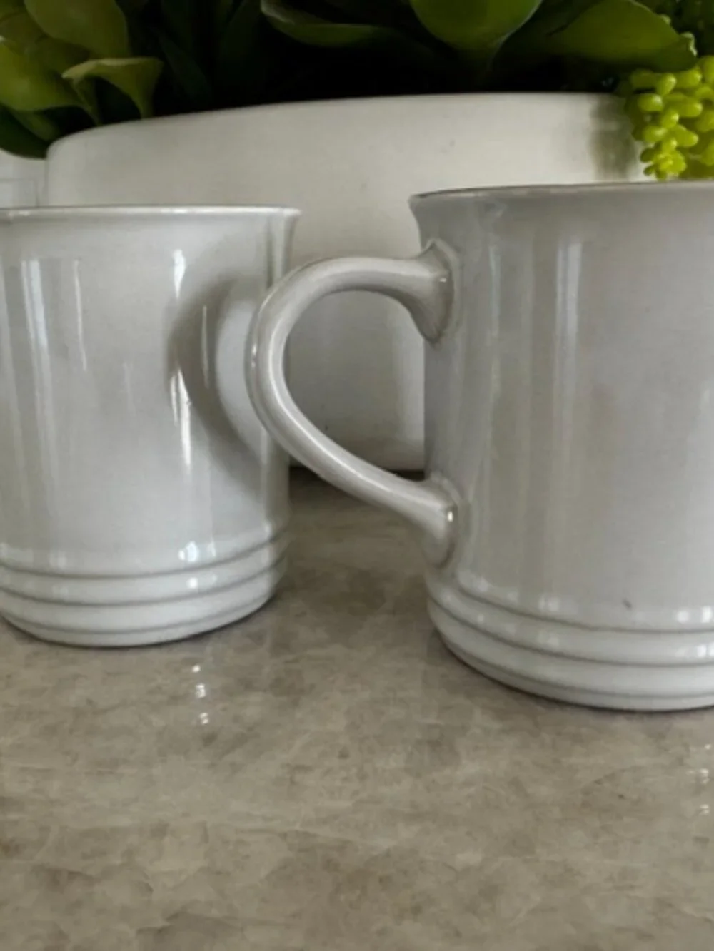 Le Creuset Vancouver Mugs (Set of 2) - Metallic / Pearl White